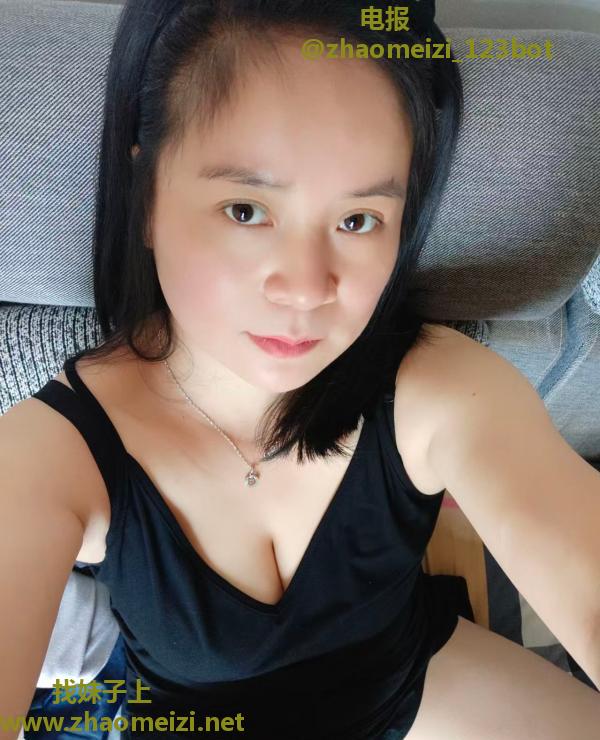 大胸口碑服务款倩倩