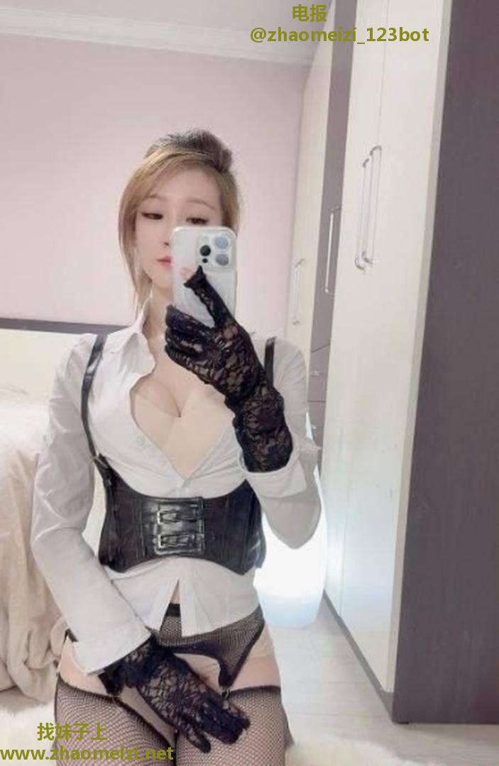 体验爽身材好小姐姐