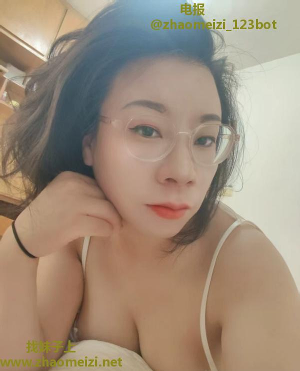 大臀骚熟女
