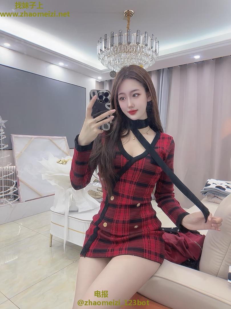 杨浦激情大胸美女兼职小飞