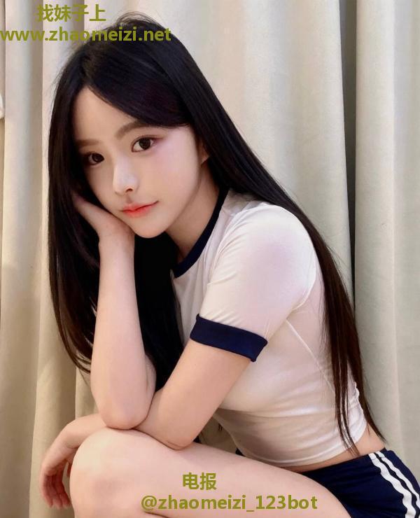 172梨形身材甜妹