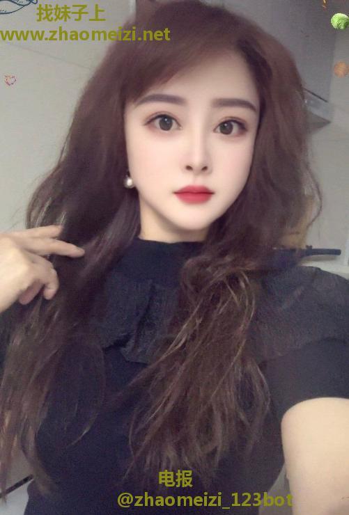圆润大奶肥臀少妇