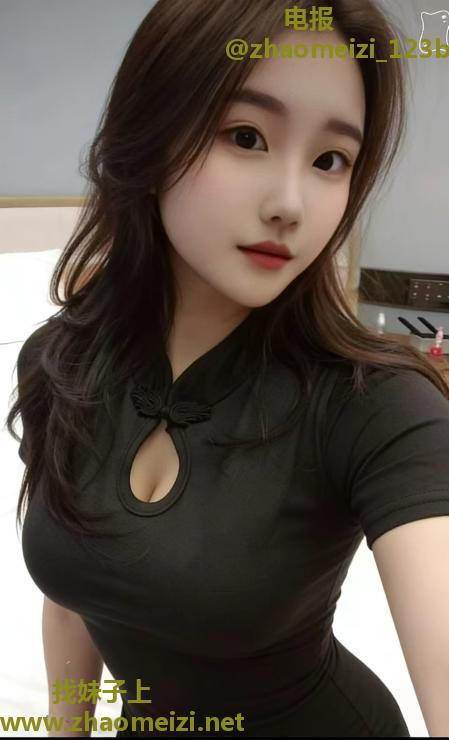 天府三街敏感小少妇