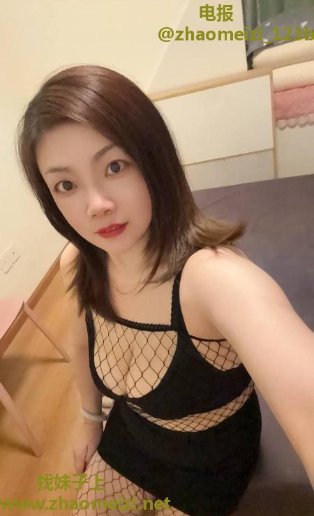东门口大胸老师