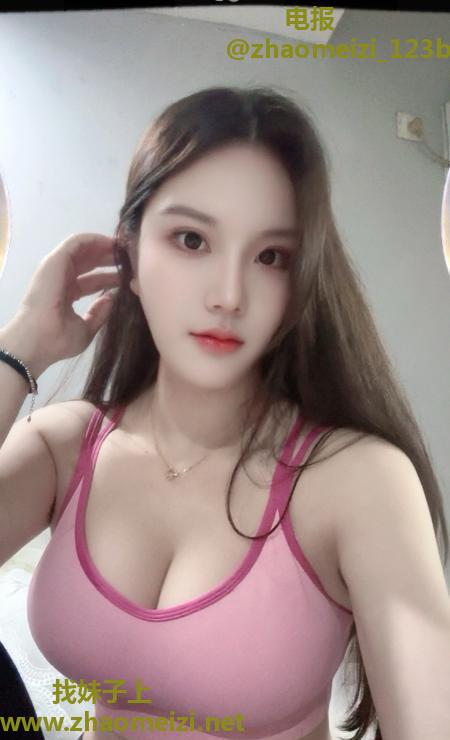 肤白美臀西宝