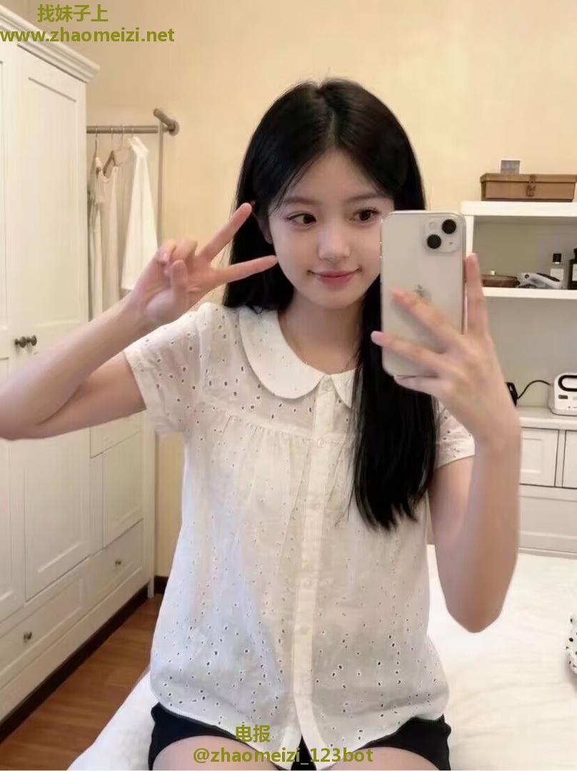 清纯白嫩女友感妹妹