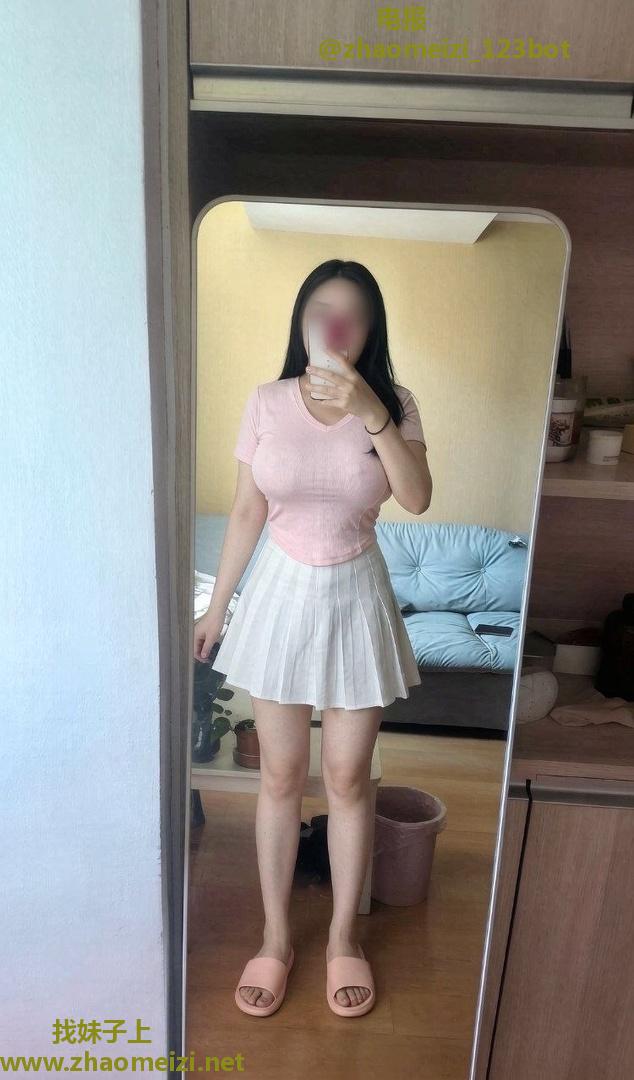 风骚大胸服务控红儿