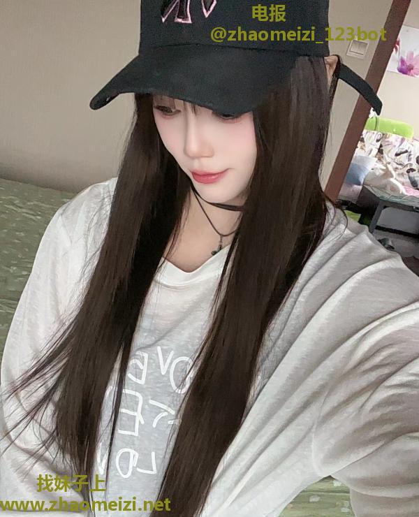 御萝双休的喵喵老师