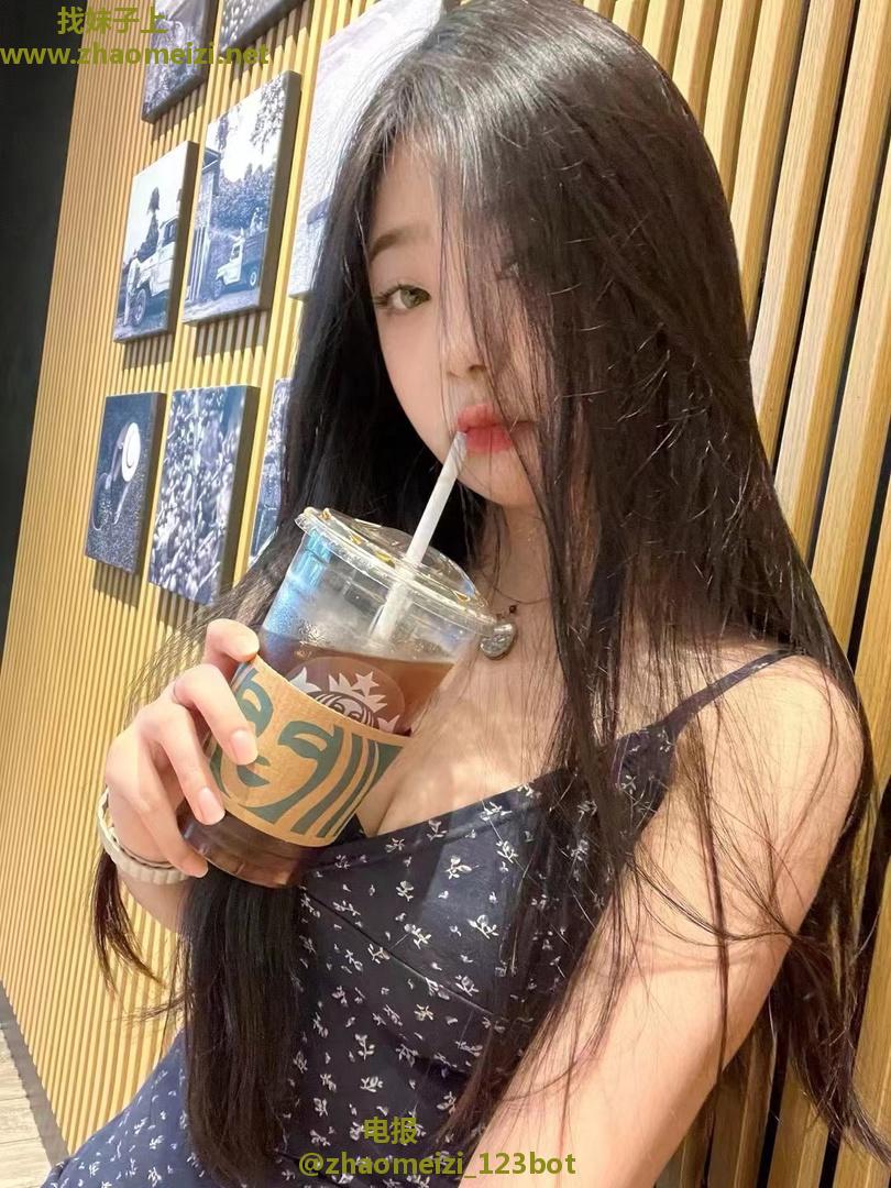 极品性感三点粉嫩兼职小妹