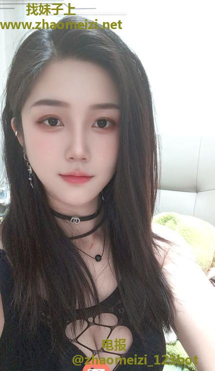 苗条纯御甜妹