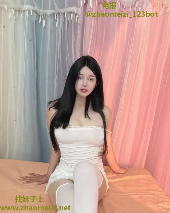 性感大奶翘臀妹子