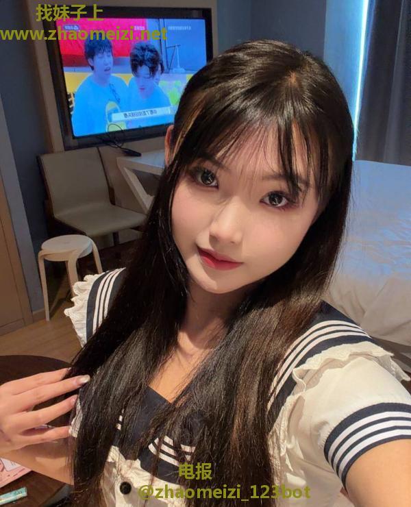 返食肤白小蛮腰星星