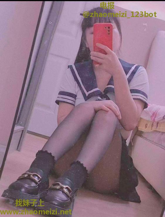 东门小唯