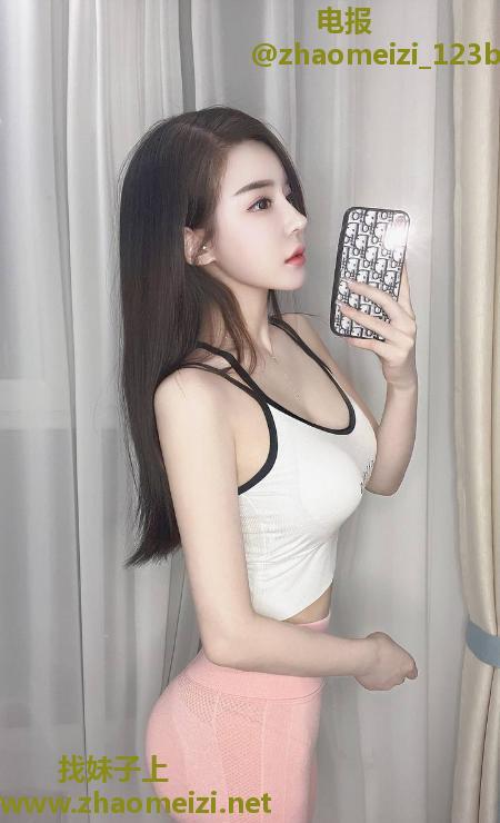 足控首选蜜桃臀桃子