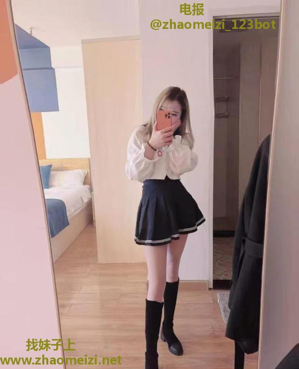 汉阳性感美腿小兮