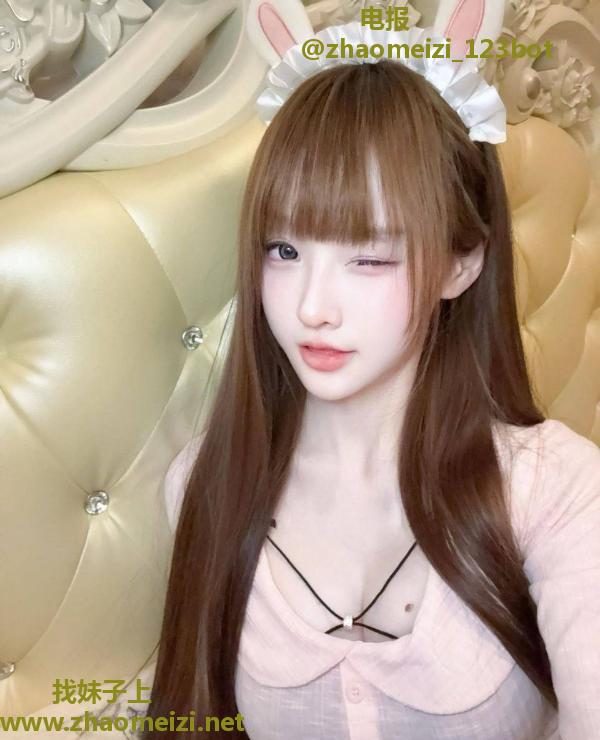白嫩嫩刚下海小尤物