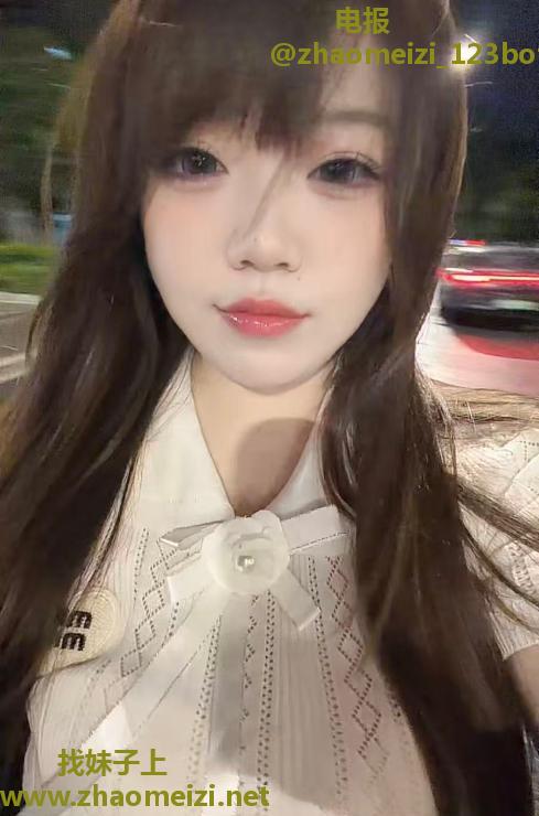 上城性感肉臀卡戴珊