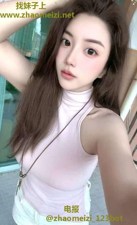 福田前凸后翘颜值嫩妹