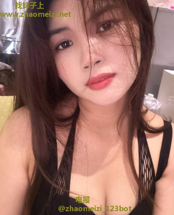 大长腿服务控少妇