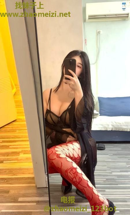 临平美乳小骚妇绾绾
