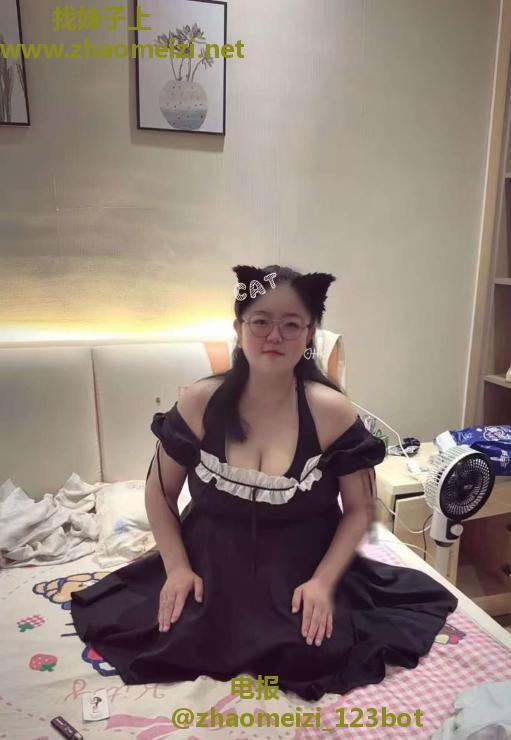 性感骚女自作自聊洋洋