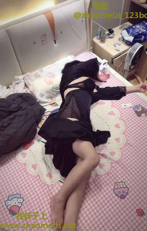性感骚女自作自聊洋洋