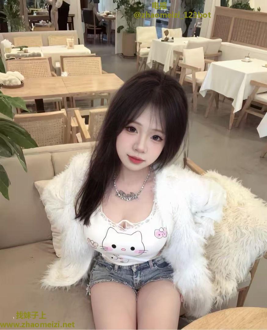 丰满泄火小嫩妹