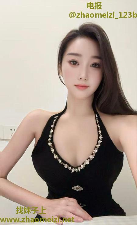 钱塘健身大胸美女