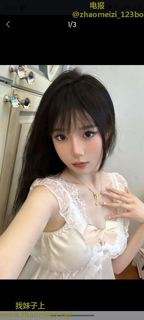 水多多逼紧风骚妹