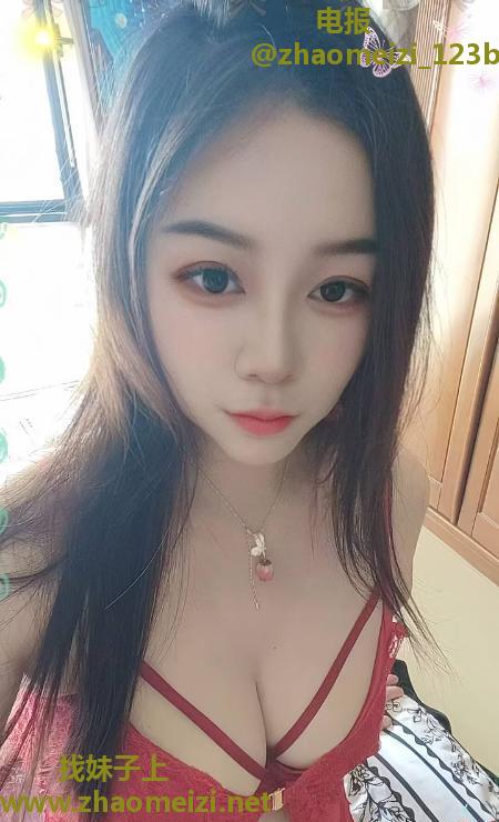 长腿风骚热情玲玲