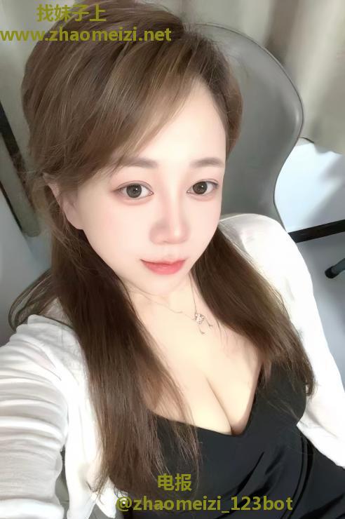 上城吊乳少妇倩倩