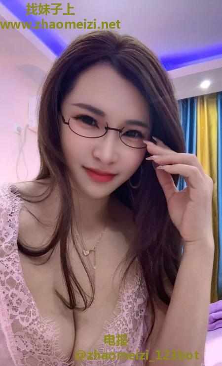 二刷上城吃不饱的彤彤