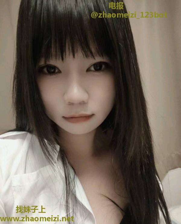 龙华萝莉小雨