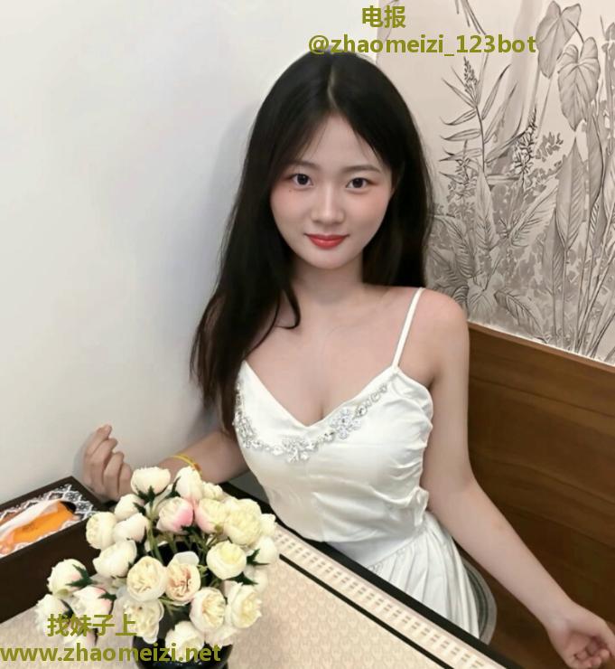 潮喷06年女孩梦梦