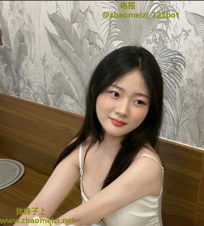 潮喷06年女孩梦梦