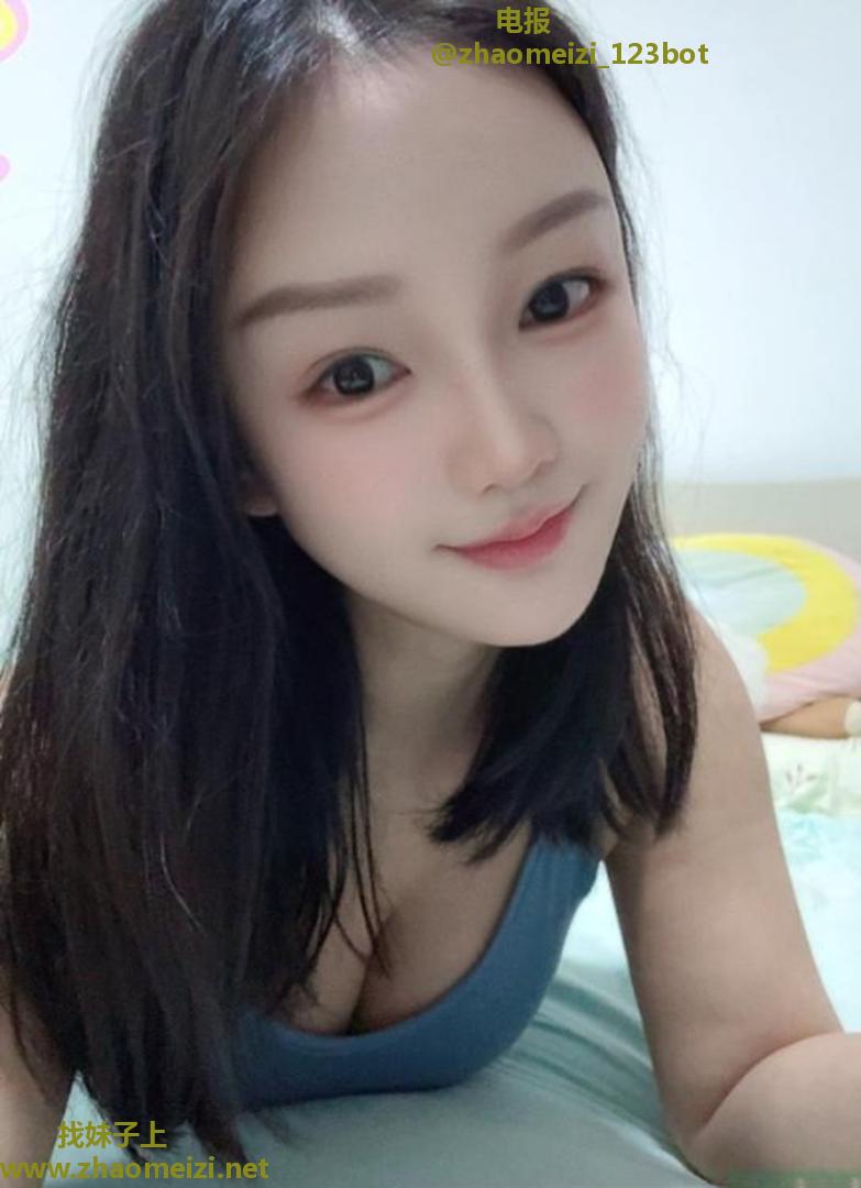 纯欲风大奶小骚妹
