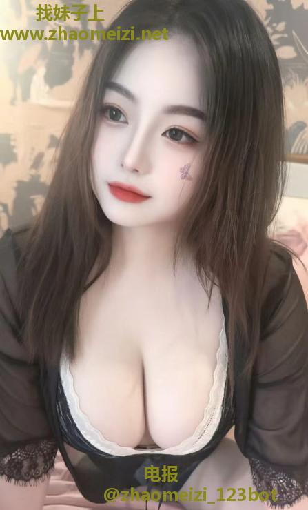 东湖丰满巨乳知夏