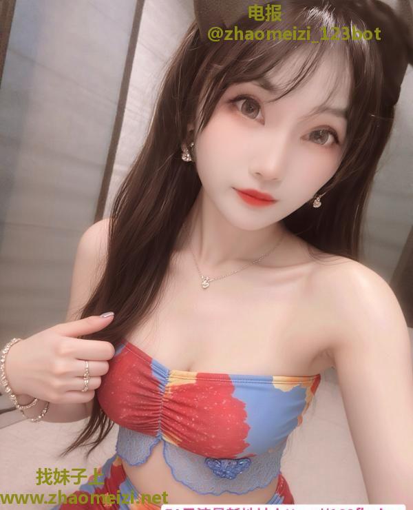 长腿模特兼职能舌吻