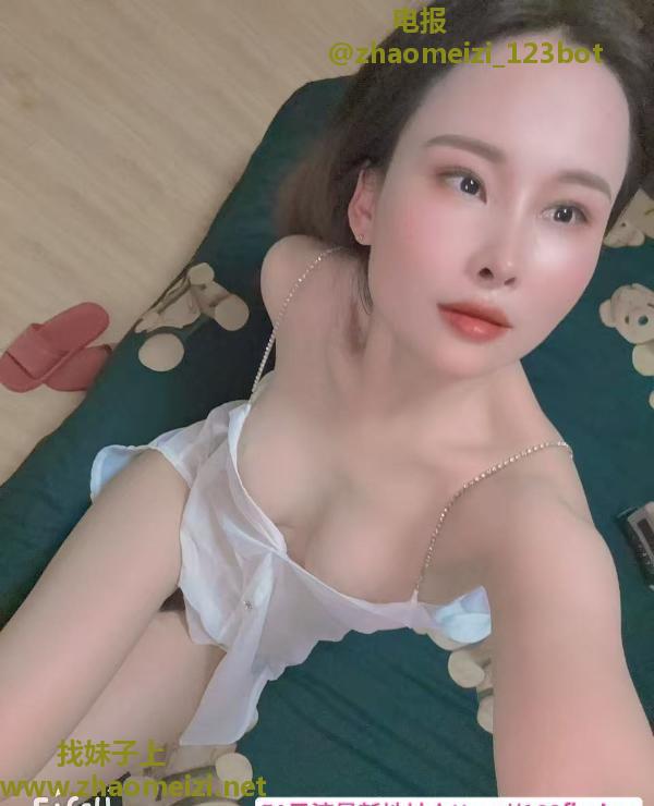 仙鹤街性感少妇