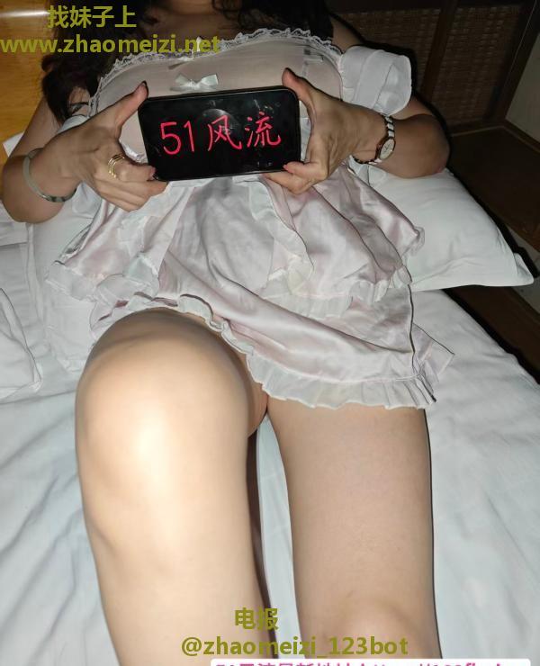 童颜巨乳檬檬老师