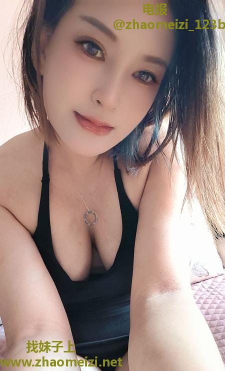 爆艹长腿骚姐姐
