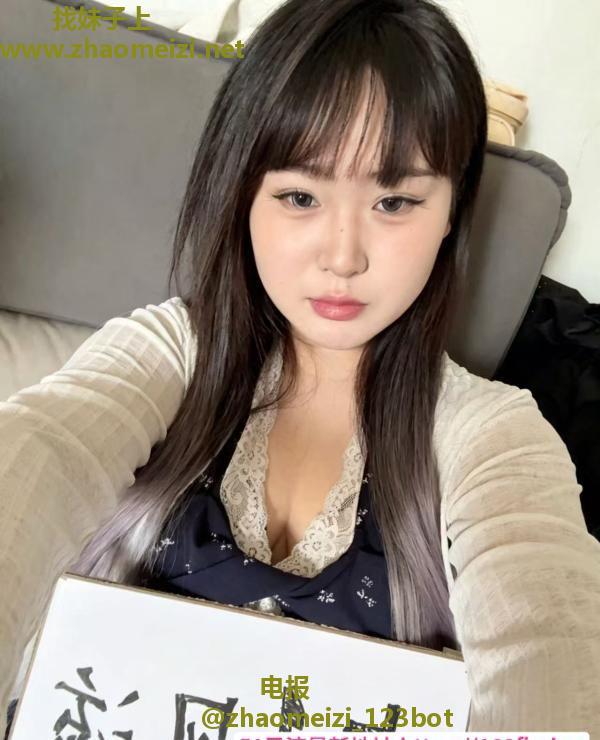婴儿肥小骚货