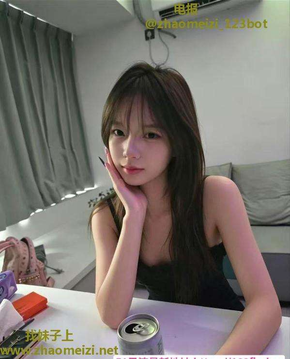上城长腿翘臀妹子