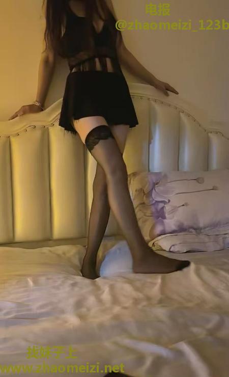 妩媚性感少妇妍妍