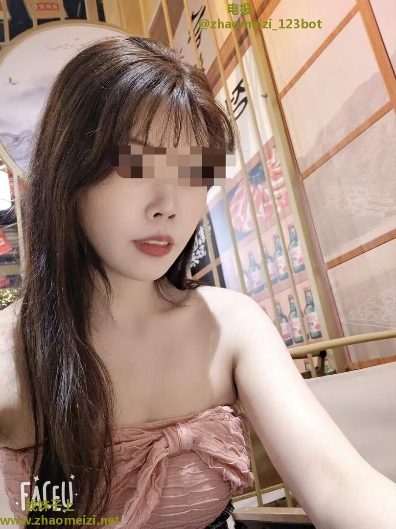 小店年轻妹子