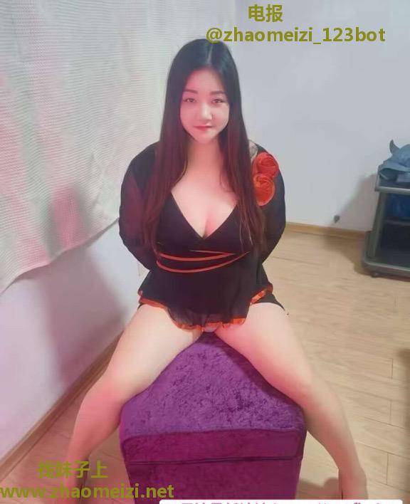 鼓楼巨臀熟女