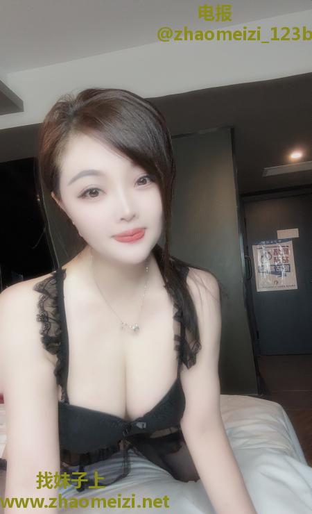 胸器服务系少妇小七