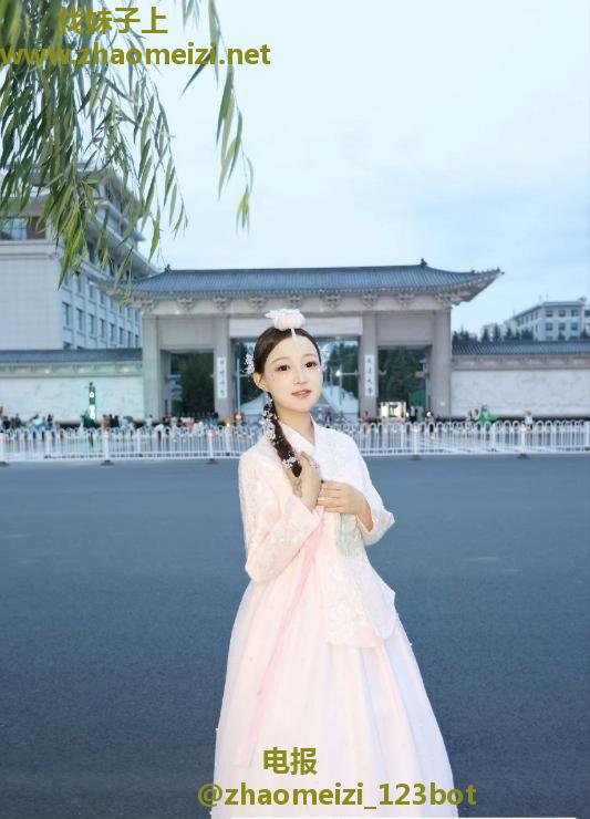 居家大奶妹