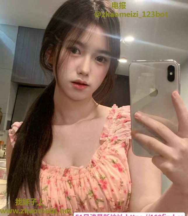 性感甜妹小麦