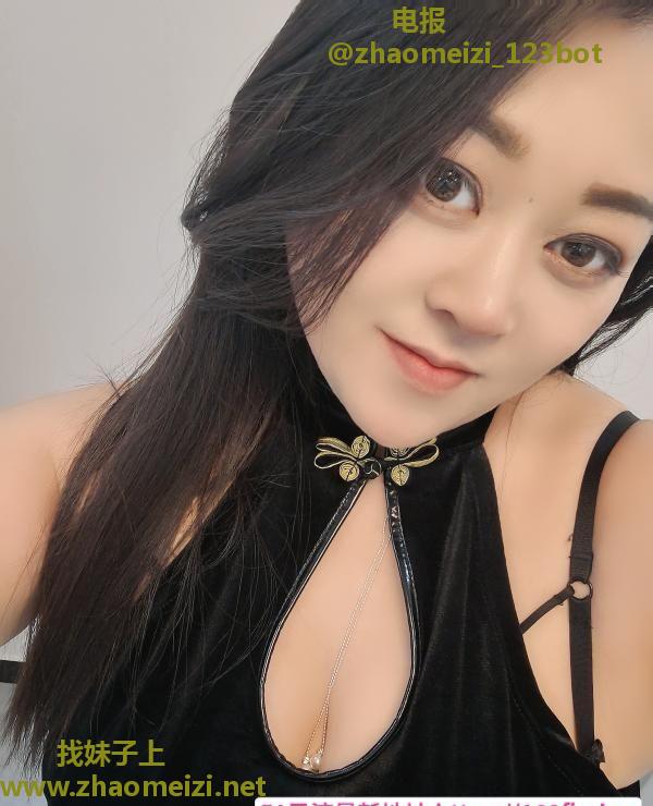 滨江性感肉臀熟女